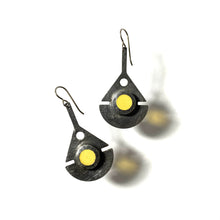 Load image into Gallery viewer, LIGHT AMBER PENDULUM EARRINGS
